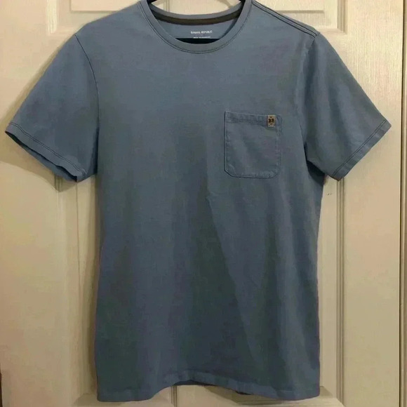 Banana Republic Blue T-Shirt Front Pocket Medium - Picture 1 of 16